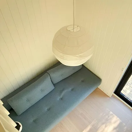 Charming Summer House Close To The Water Frørup