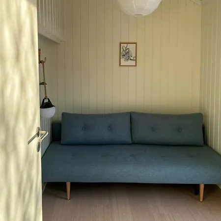 Charming Summer House Close To The Water * Frorup