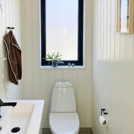 펜션 Charming Summer House Close To The Water *