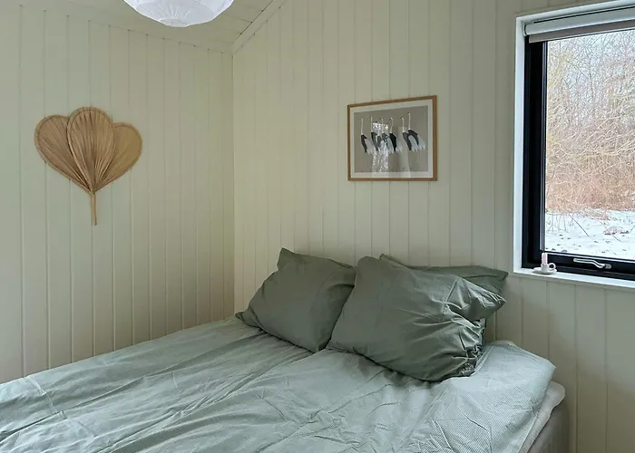 Charming Summer House Close To The Water Hébergement de vacances