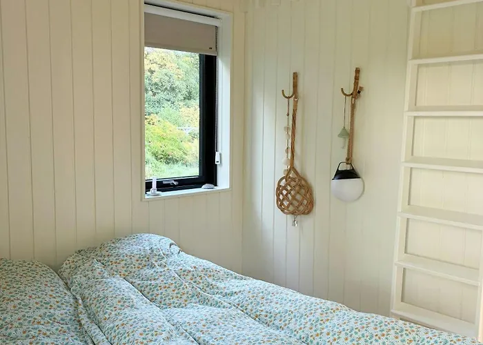 Hébergement de vacances Charming Summer House Close To The Water