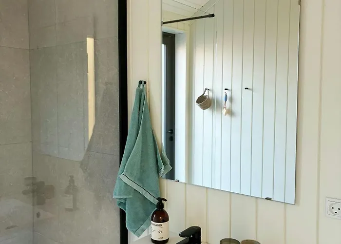 Hébergement de vacances Charming Summer House Close To The Water Frorup