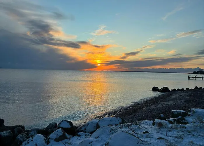 Holiday home Charming Summer House Close To The Water Frorup